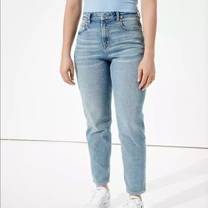 American Eagle Curvy Mom Jeans